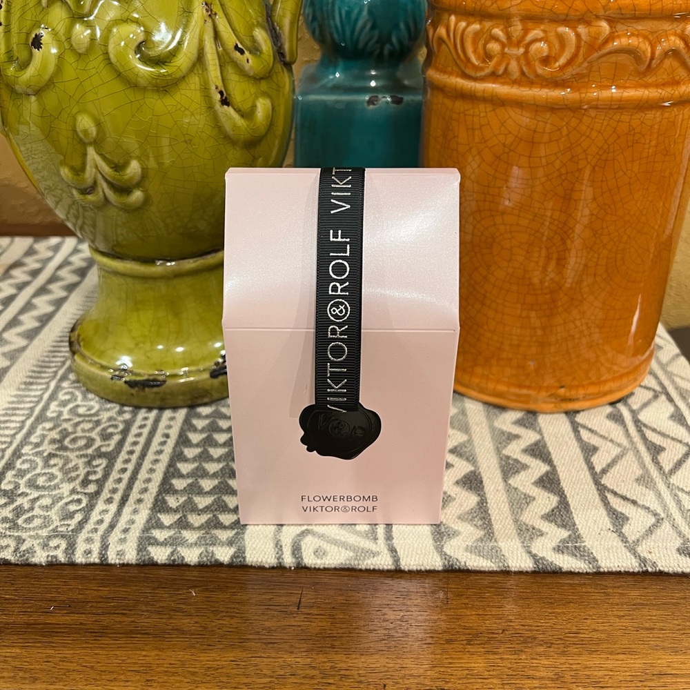 Viktor & Rolf FlowerBomb 4pc Gift Set